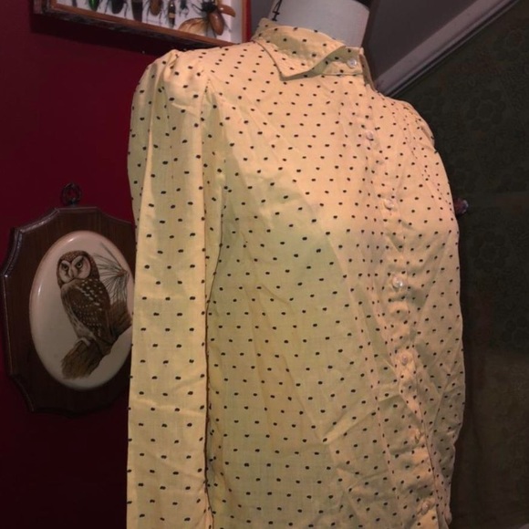 Vintage black and yellow polka dot button down - Picture 2 of 4